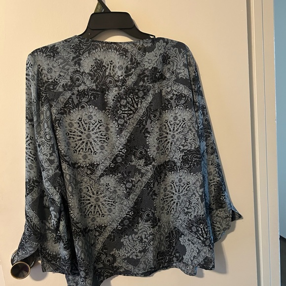 Maurices Black and White Boxy Blouse - Picture 7 of 7